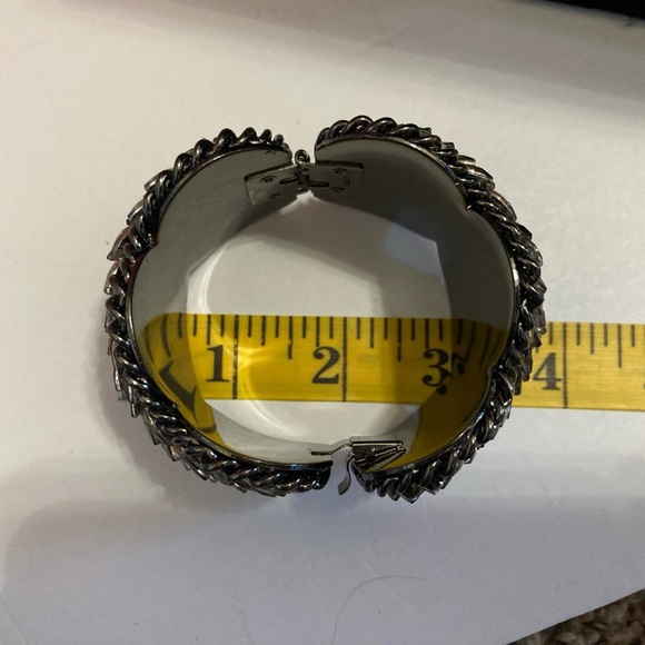 Vintage RARE J Crew Champagne Gold Crystal Clamper Bangle. - Picture 9 of 9